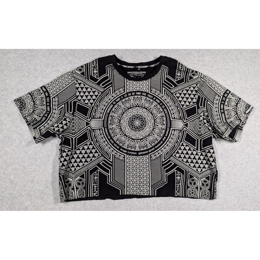 Geometric Black and White Short Sleeve Tee